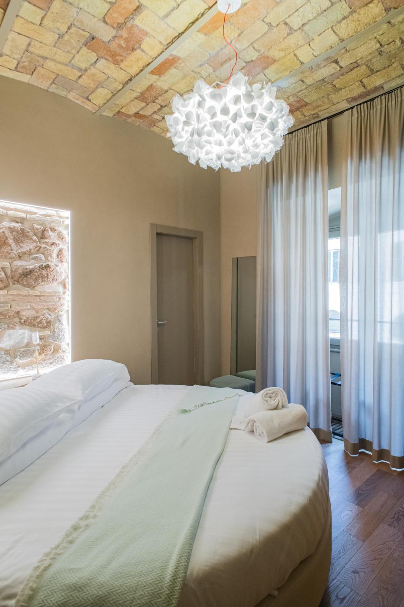 163 Boutique * Roma