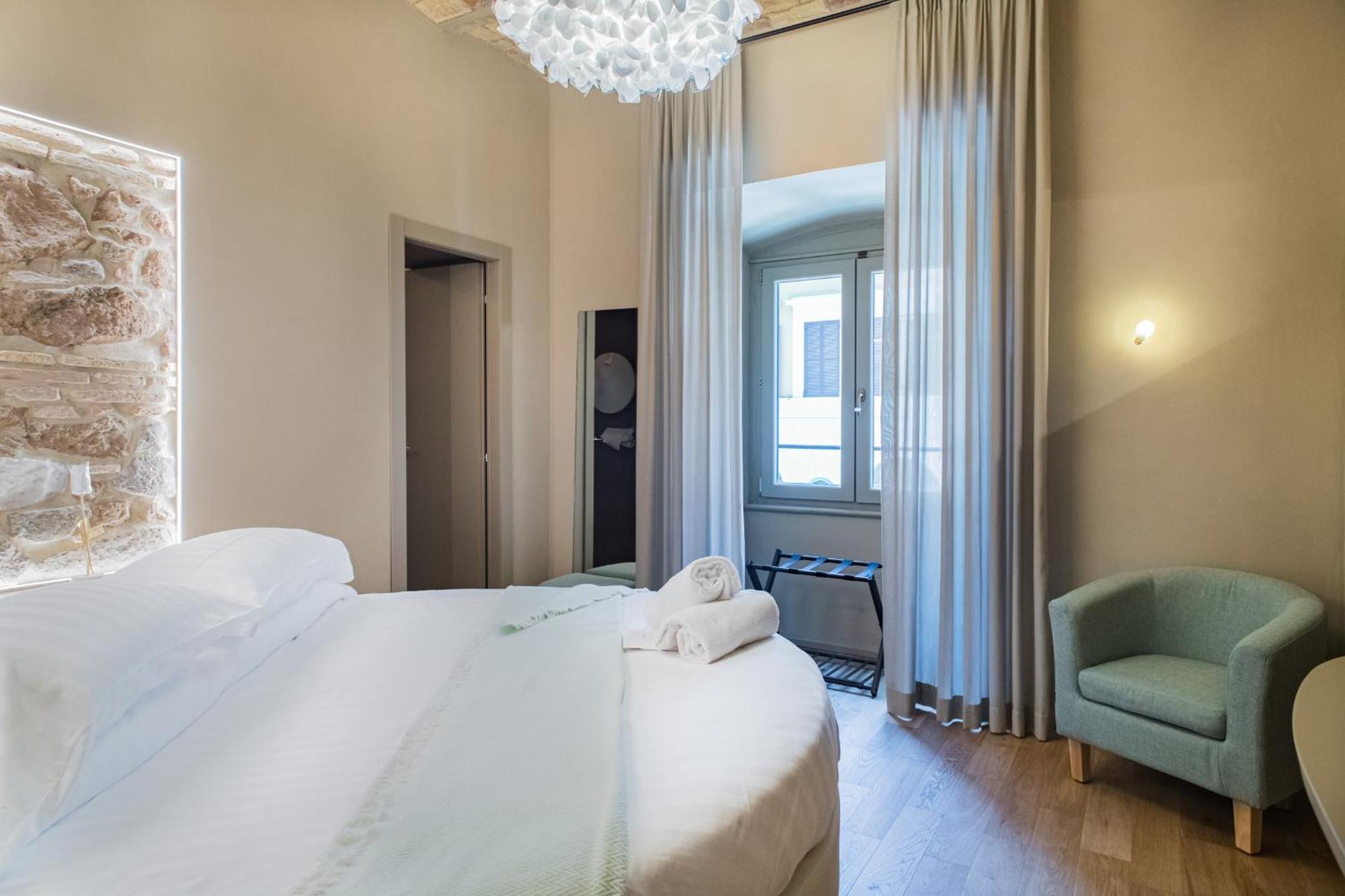 163 Boutique Roma